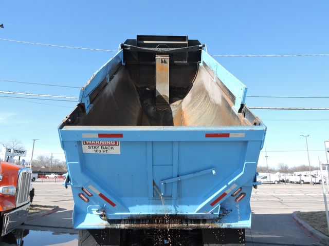 2017 Kenworth T800 Tri-Axel Dump Truck 