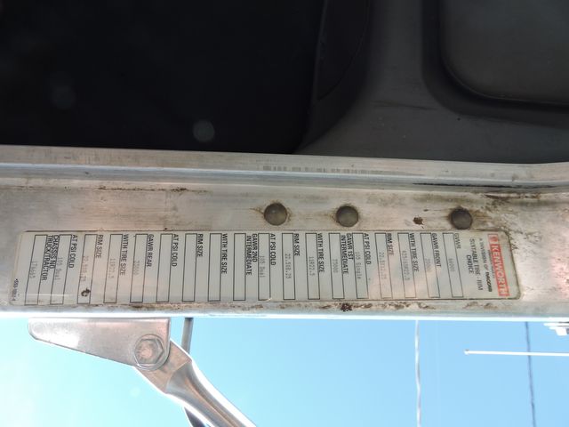 2017 Kenworth T800 Tri-Axel Dump Truck 