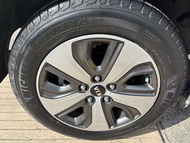 2017 Kia Niro FE | San Antonio, TX | Clear Choice Automotive South 2017 Kia Niro FE | San Antonio, TX | Clear Choice Automotive South