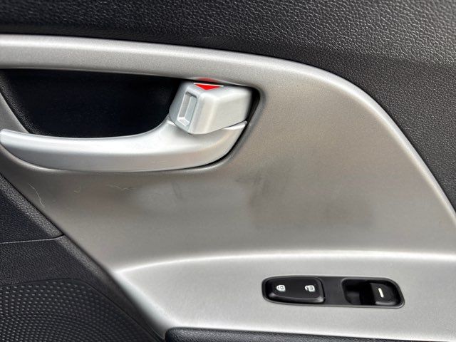 2017 Kia Niro FE | San Antonio, TX | Clear Choice Automotive South