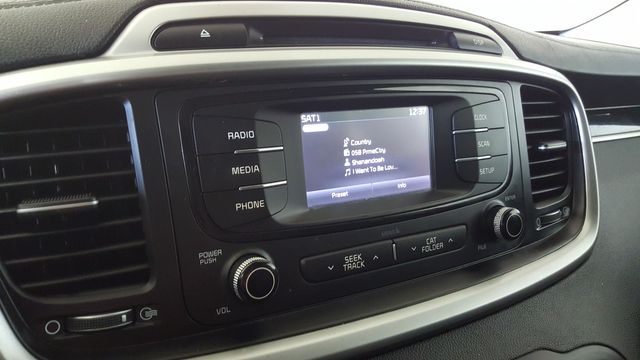 2017 Kia Sorento LX | Carrollton, TX | Legend Motorcars of Carrollton 2017 Kia Sorento LX | Carrollton, TX | Legend Motorcars of Carrollton