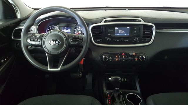2017 Kia Sorento LX | Carrollton, TX | Legend Motorcars of Carrollton 2017 Kia Sorento LX | Carrollton, TX | Legend Motorcars of Carrollton