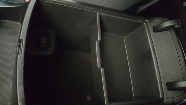 2017 Kia Sorento 2.4L LX | Garland, TX | Legend Motorcars Feed Account 2017 Kia Sorento 2.4L LX | Garland, TX | Legend Motorcars Feed Account