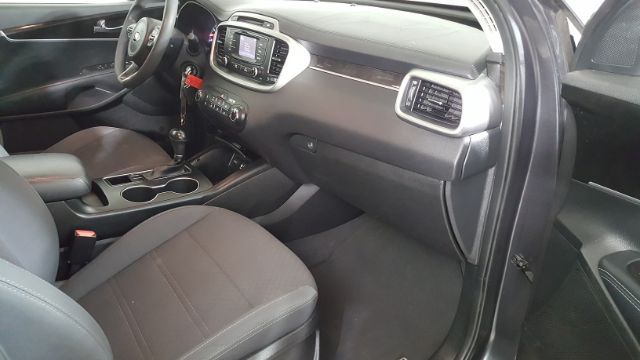 2017 Kia Sorento 2.4L LX | Garland, TX | Legend Motorcars Feed Account 2017 Kia Sorento 2.4L LX | Garland, TX | Legend Motorcars Feed Account