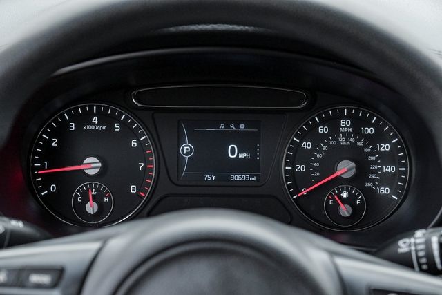 2017 Kia Sorento LX BT Backup Cam Rear Air USB XM Alloy Wheels Aux 2017 Kia Sorento LX BT Backup Cam Rear Air USB XM Alloy Wheels Aux