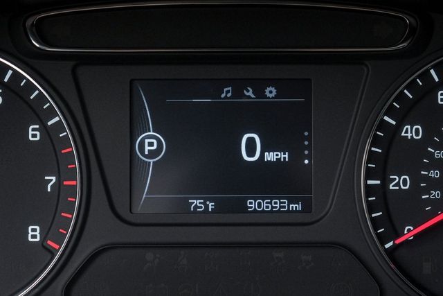 2017 Kia Sorento LX BT Backup Cam Rear Air USB XM Alloy Wheels Aux 2017 Kia Sorento LX BT Backup Cam Rear Air USB XM Alloy Wheels Aux