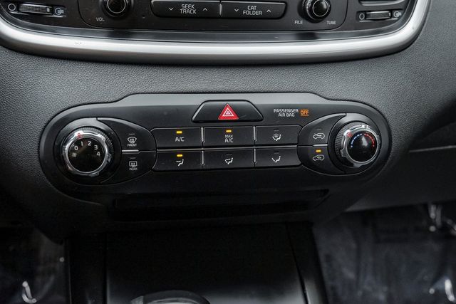 2017 Kia Sorento LX BT Backup Cam Rear Air USB XM Alloy Wheels Aux 2017 Kia Sorento LX BT Backup Cam Rear Air USB XM Alloy Wheels Aux