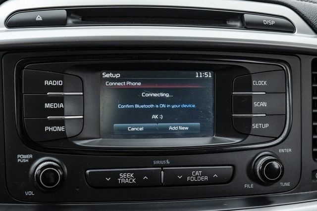 2017 Kia Sorento LX BT Backup Cam Rear Air USB XM Alloy Wheels Aux 2017 Kia Sorento LX BT Backup Cam Rear Air USB XM Alloy Wheels Aux