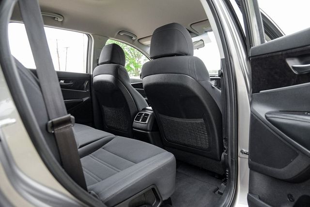 2017 Kia Sorento LX BT Backup Cam Rear Air USB XM Alloy Wheels Aux 2017 Kia Sorento LX BT Backup Cam Rear Air USB XM Alloy Wheels Aux