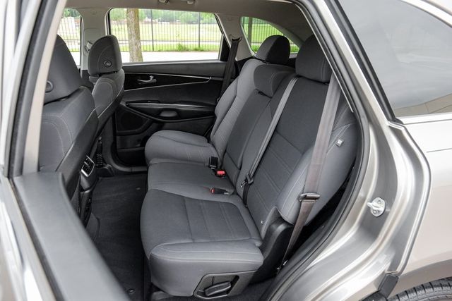 2017 Kia Sorento LX BT Backup Cam Rear Air USB XM Alloy Wheels Aux 2017 Kia Sorento LX BT Backup Cam Rear Air USB XM Alloy Wheels Aux