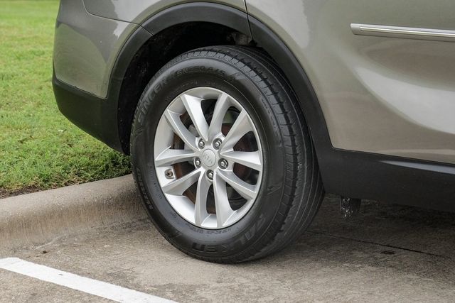 2017 Kia Sorento LX BT Backup Cam Rear Air USB XM Alloy Wheels Aux 2017 Kia Sorento LX BT Backup Cam Rear Air USB XM Alloy Wheels Aux