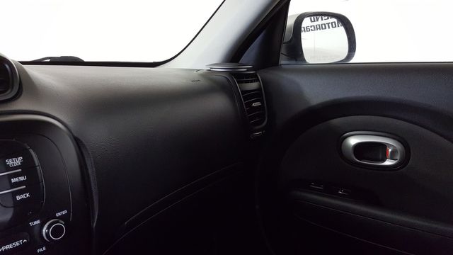 2017 Kia Soul Base | Carrollton, TX | Legend Motorcars of Carrollton