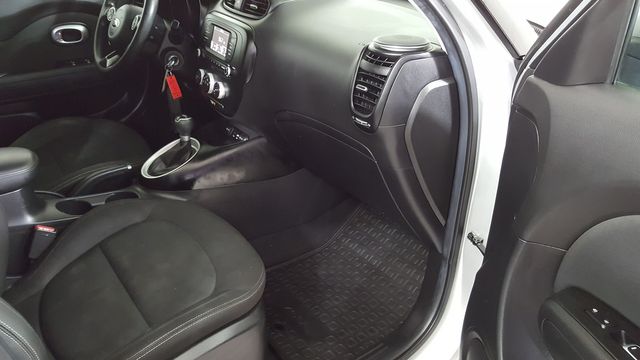2017 Kia Soul Base | Carrollton, TX | Legend Motorcars of Carrollton