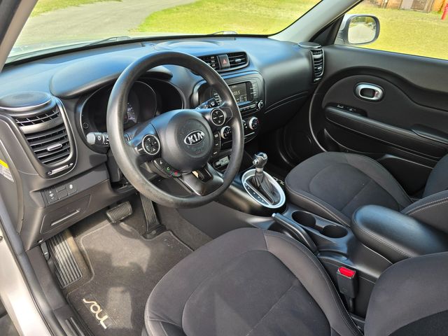 2017 Kia Soul Base 2017 Kia Soul Base