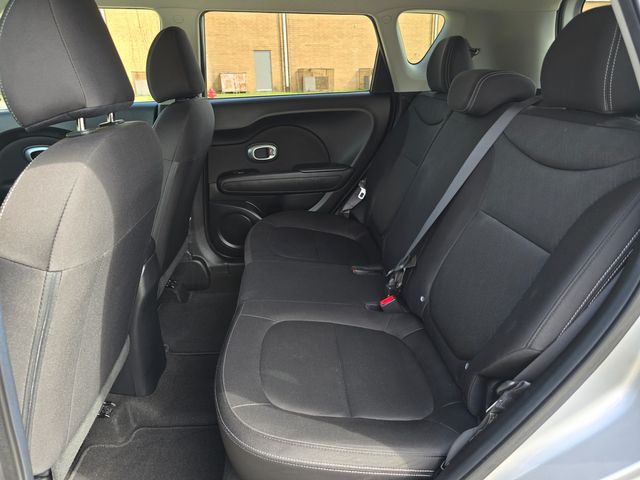 2017 Kia Soul Base