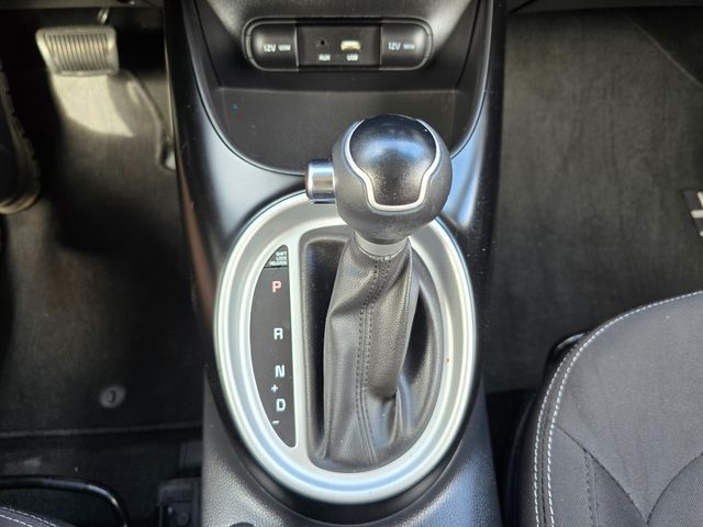 2017 Kia Soul Base 2017 Kia Soul Base