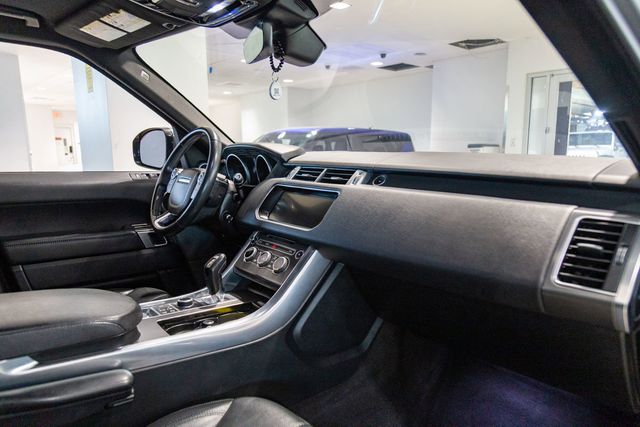 2017 Land Rover Range Rover Sport SE