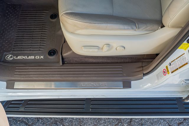 2017 Lexus GX 460 Premium / FULLY LOADED / LOW MILES / OVERLAND MODS | Austin, TX | Rocky Mountain Truck Stop Austin