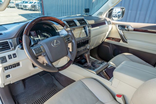 2017 Lexus GX 460 Premium / FULLY LOADED / LOW MILES / OVERLAND MODS | Austin, TX | Rocky Mountain Truck Stop Austin