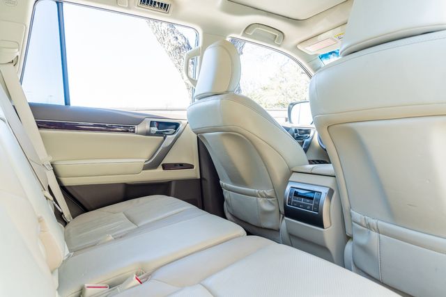 2017 Lexus GX 460 Premium / FULLY LOADED / LOW MILES / OVERLAND MODS | Austin, TX | Rocky Mountain Truck Stop Austin 2017 Lexus GX 460 Premium / FULLY LOADED / LOW MILES / OVERLAND MODS | Austin, TX | Rocky Mountain Truck Stop Austin