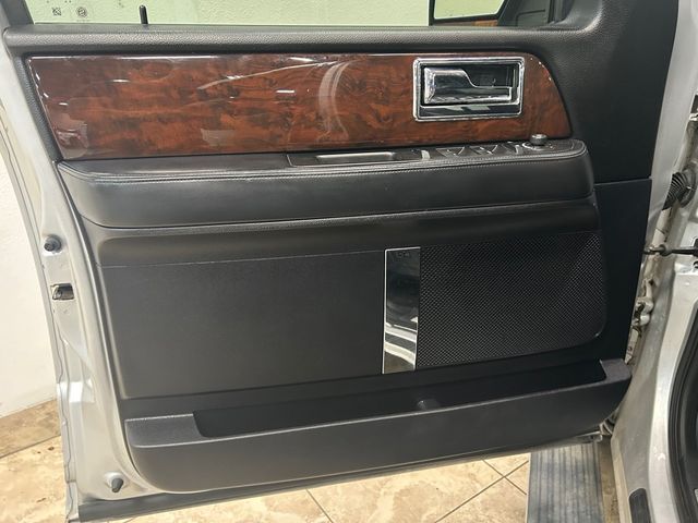 2017 Lincoln Navigator Select