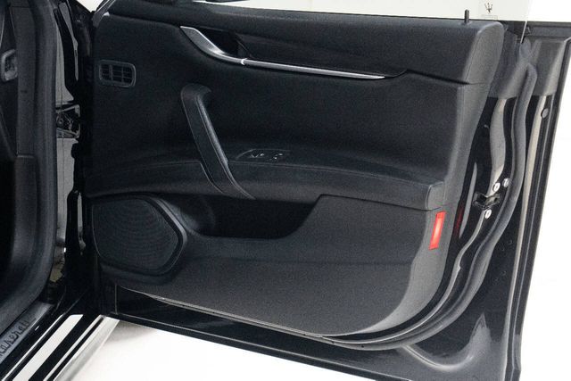 2017 Maserati Ghibli Base | Houston, TX | Houston Auto Credit 2017 Maserati Ghibli Base | Houston, TX | Houston Auto Credit