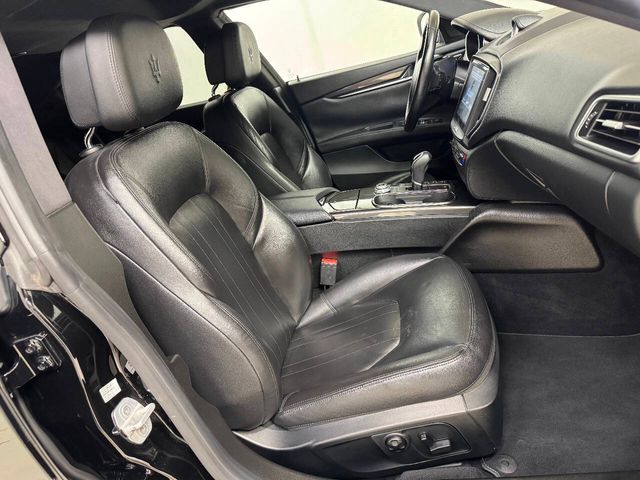 2017 Maserati Ghibli Base | Houston, TX | Houston Auto Credit 2017 Maserati Ghibli Base | Houston, TX | Houston Auto Credit