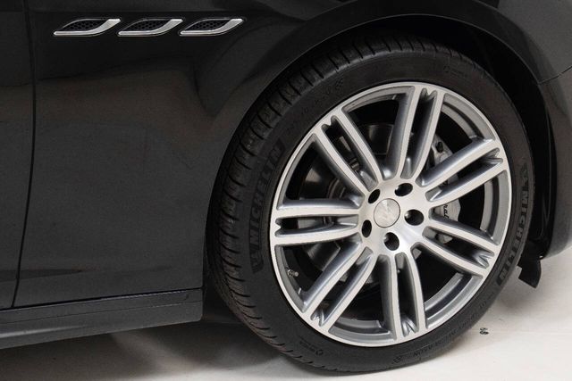 2017 Maserati Ghibli Base | Houston, TX | Houston Auto Credit 2017 Maserati Ghibli Base | Houston, TX | Houston Auto Credit