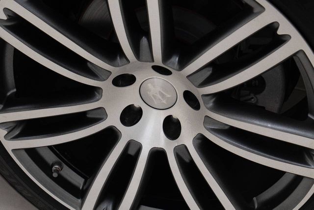 2017 Maserati Ghibli Base | Houston, TX | Houston Auto Credit 2017 Maserati Ghibli Base | Houston, TX | Houston Auto Credit