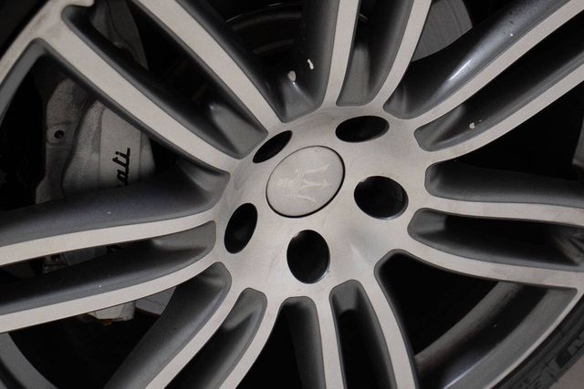 2017 Maserati Ghibli Base | Houston, TX | Houston Auto Credit 2017 Maserati Ghibli Base | Houston, TX | Houston Auto Credit