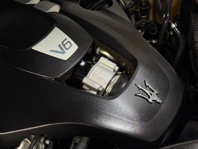 2017 Maserati Ghibli Base | Houston, TX | Houston Auto Credit 2017 Maserati Ghibli Base | Houston, TX | Houston Auto Credit