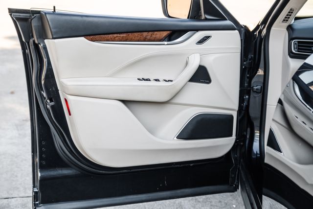 2017 Maserati Levante | Addison, TX | Apex Auto Sports 2017 Maserati Levante | Addison, TX | Apex Auto Sports