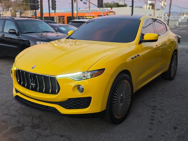 2017 Maserati Levante Base 2017 Maserati Levante Base