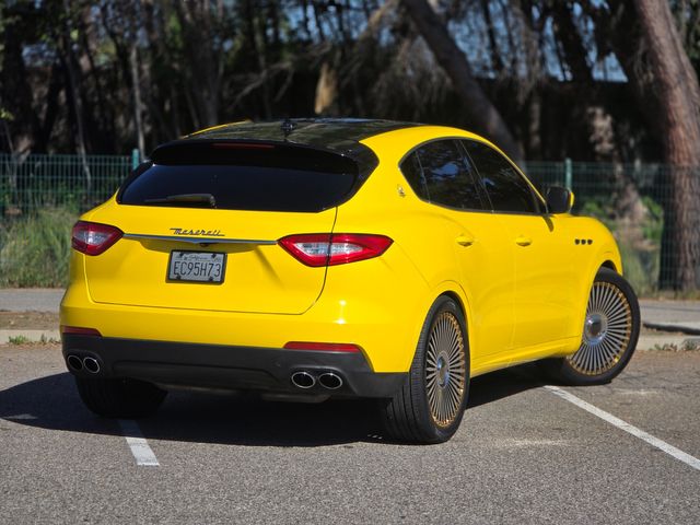 2017 Maserati Levante Base 2017 Maserati Levante Base