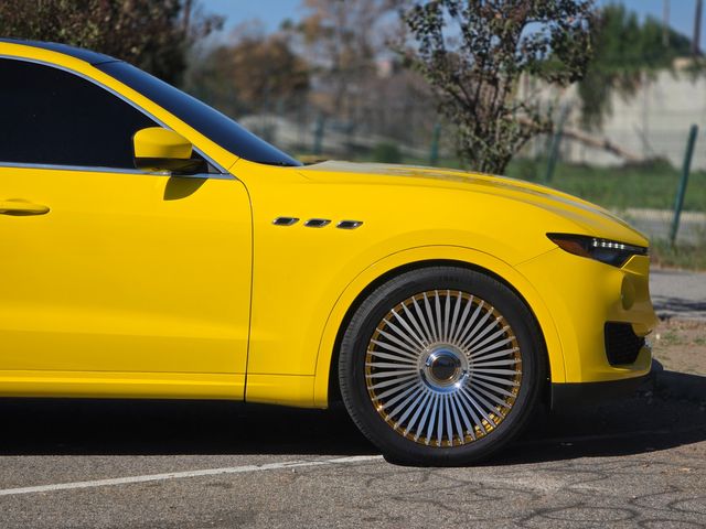 2017 Maserati Levante Base