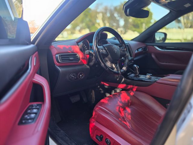 2017 Maserati Levante Base