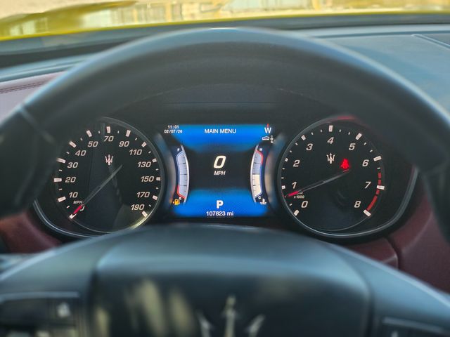 2017 Maserati Levante Base 2017 Maserati Levante Base