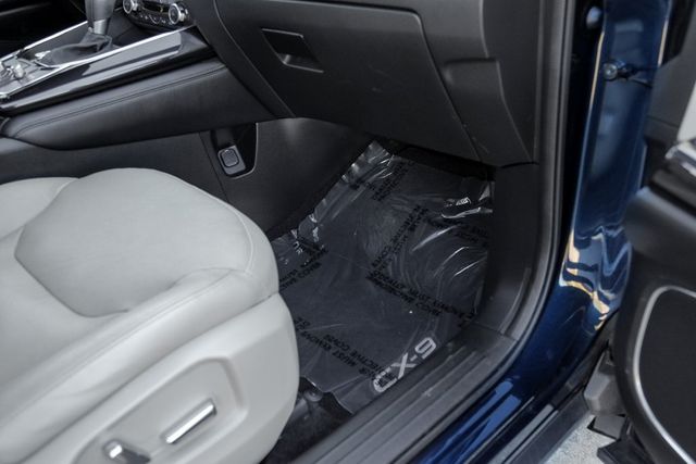 2017 Mazda CX-9 Grand Touring 3RD Row Bose HUD Memory Leather Seat 2017 Mazda CX-9 Grand Touring 3RD Row Bose HUD Memory Leather Seat