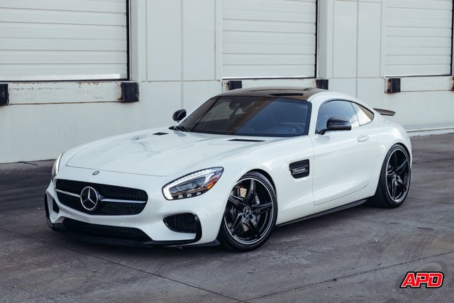 2017 Mercedes-Benz AMG GT 2017 Mercedes-Benz AMG GT