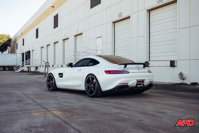 2017 Mercedes-Benz AMG GT 2017 Mercedes-Benz AMG GT