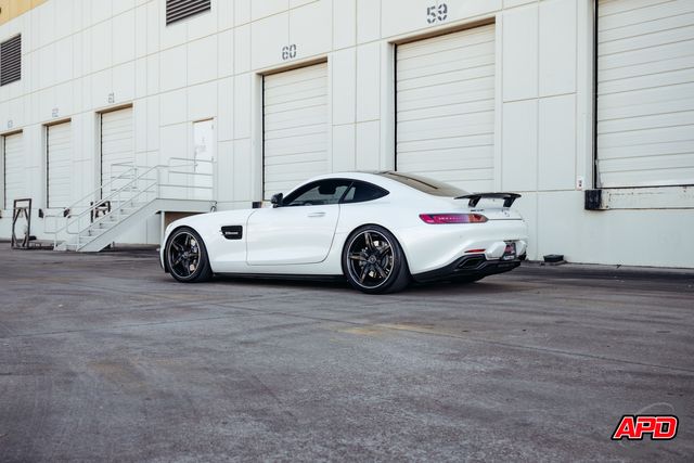 2017 Mercedes-Benz AMG GT 2017 Mercedes-Benz AMG GT