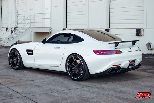 2017 Mercedes-Benz AMG GT 