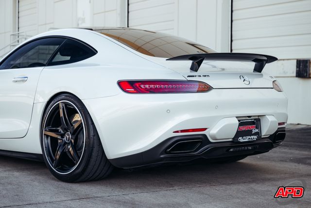 2017 Mercedes-Benz AMG GT 2017 Mercedes-Benz AMG GT