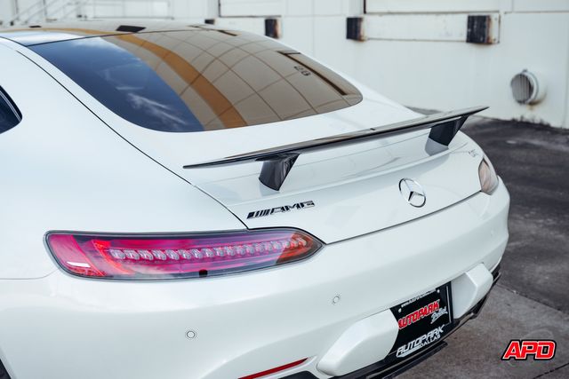 2017 Mercedes-Benz AMG GT 2017 Mercedes-Benz AMG GT