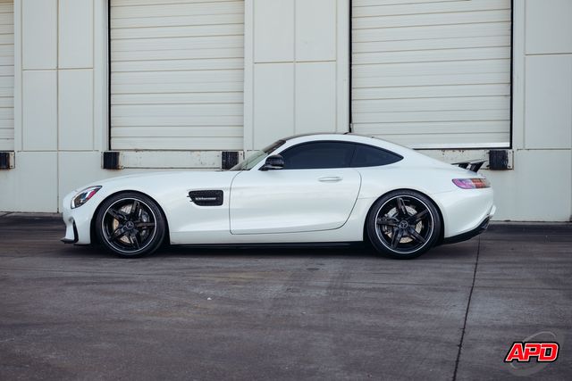 2017 Mercedes-Benz AMG GT 2017 Mercedes-Benz AMG GT