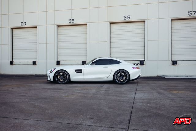 2017 Mercedes-Benz AMG GT 