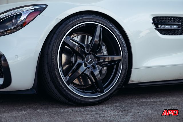 2017 Mercedes-Benz AMG GT 