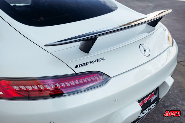 2017 Mercedes-Benz AMG GT 2017 Mercedes-Benz AMG GT