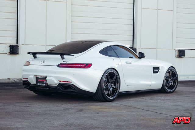 2017 Mercedes-Benz AMG GT 2017 Mercedes-Benz AMG GT