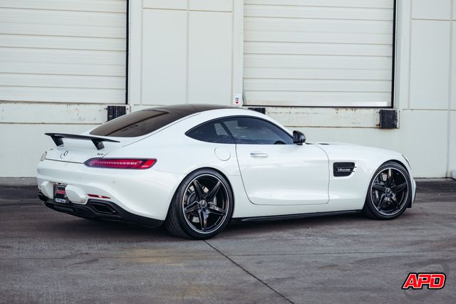 2017 Mercedes-Benz AMG GT 2017 Mercedes-Benz AMG GT